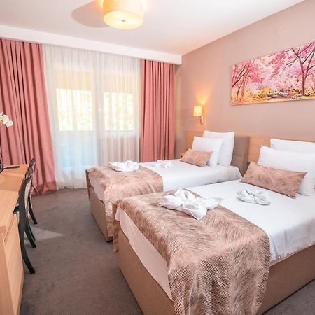 Garden City Hotel コニツ エクステリア 写真