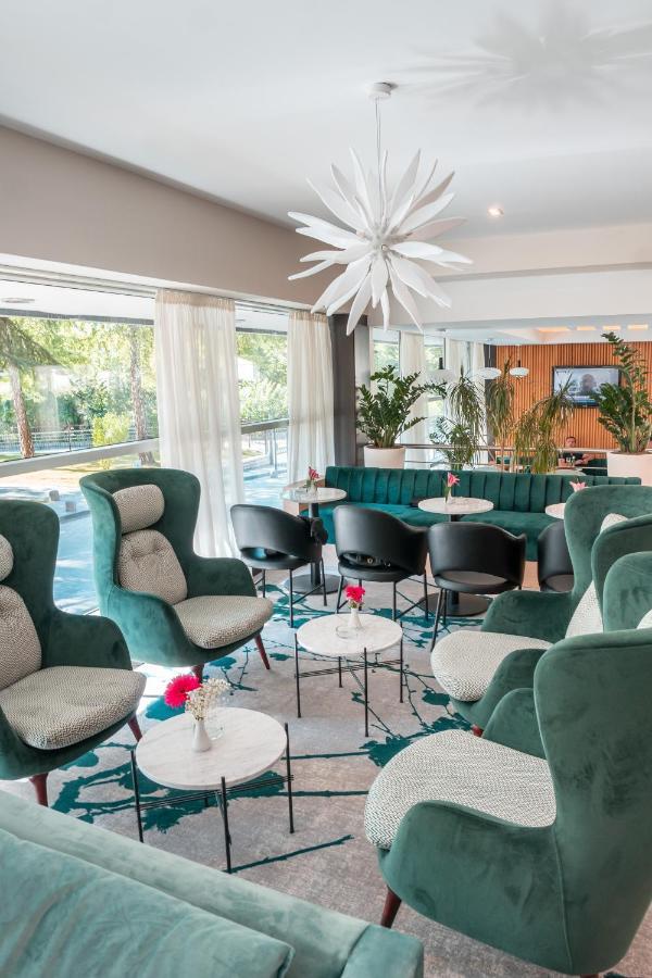 Garden City Hotel コニツ エクステリア 写真